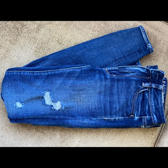 American Eagle High Rise Jegging Size 2 - Picture 2 of 9